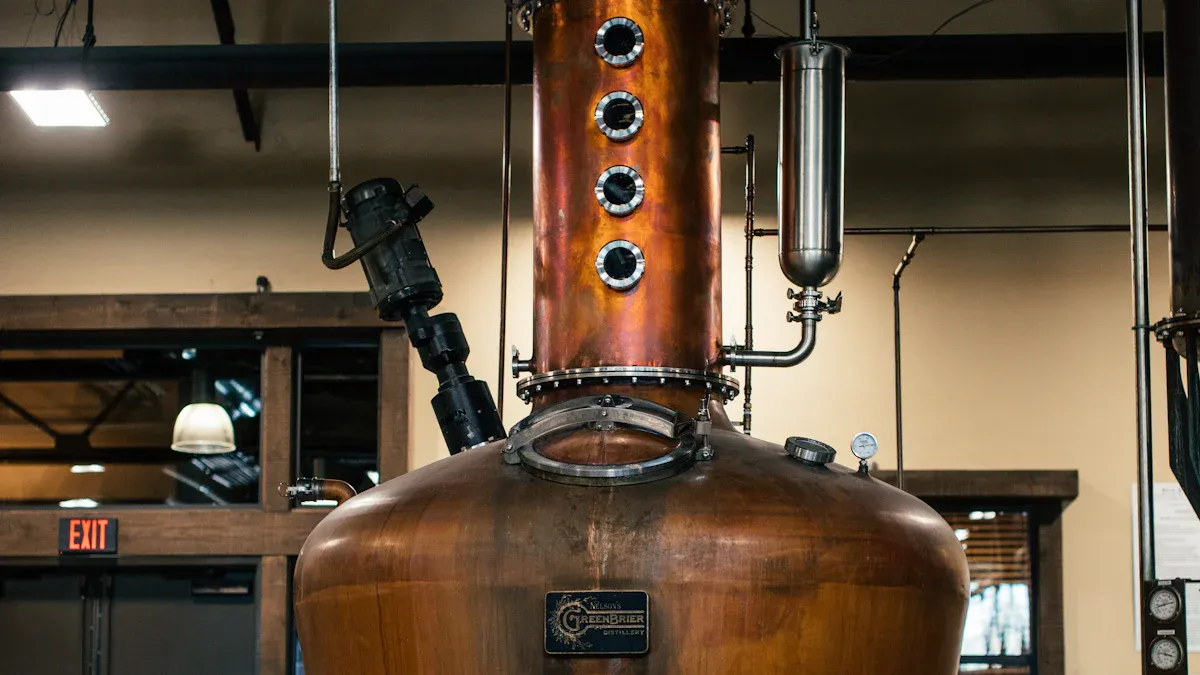 Pot Stills vs. Column Stills (COFF Stills) für verschiedene Skalen